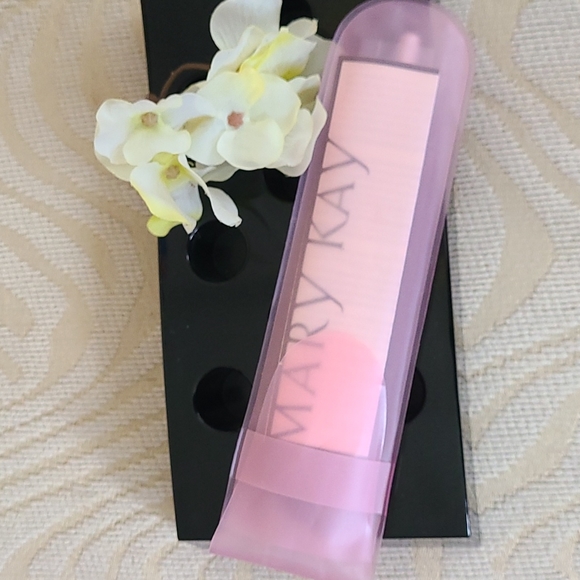 Mary Kay Cheek Brush - Picture 3 of 4